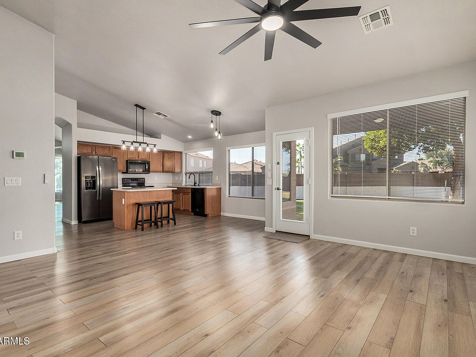 1st image of 42652 W BUNKER Drive