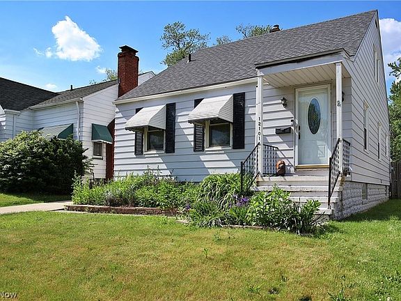 4th image of 12101 Willard Ave
