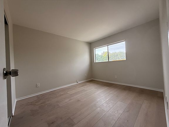 5th image of 3459 Michael Dr