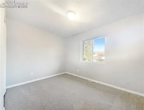 2423 Camelot Ct — Photo 8