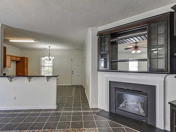 4th image of 207 Ashewood Lake Dr