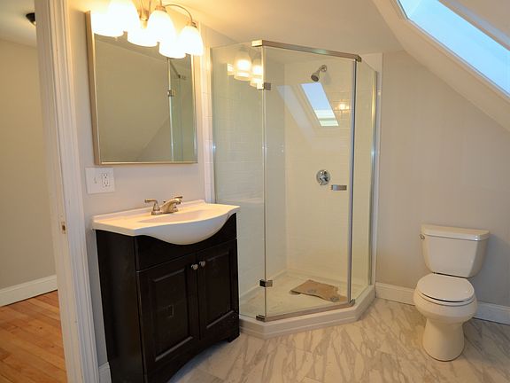 5th image of 126-128 Lawrence St #2