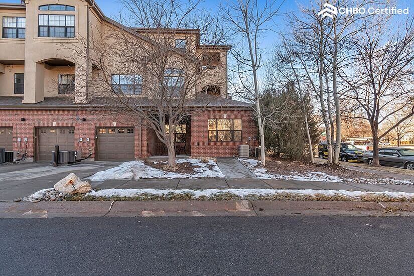 Fully Furnished Rental home in Lowry Denver CO