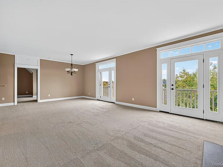 15 Cropsey St #15-3A — Photo 8