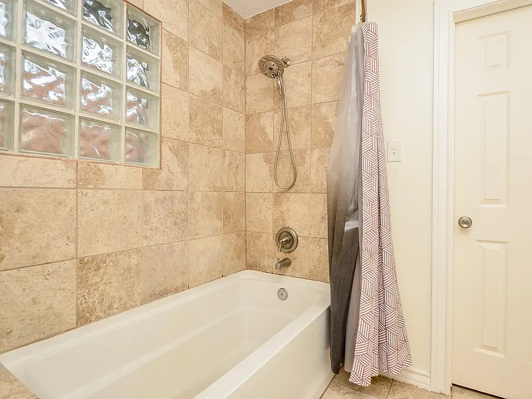 4315 Fernwood Dr — Photo 35