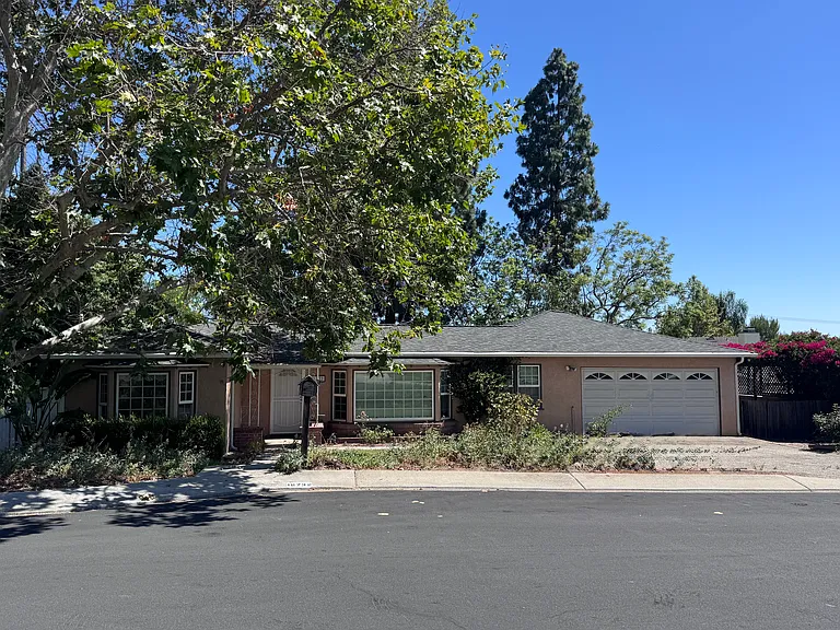 16732 E Main St — Photo 9
