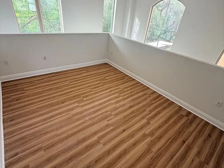 23130 Sherman Pl — Photo 14
