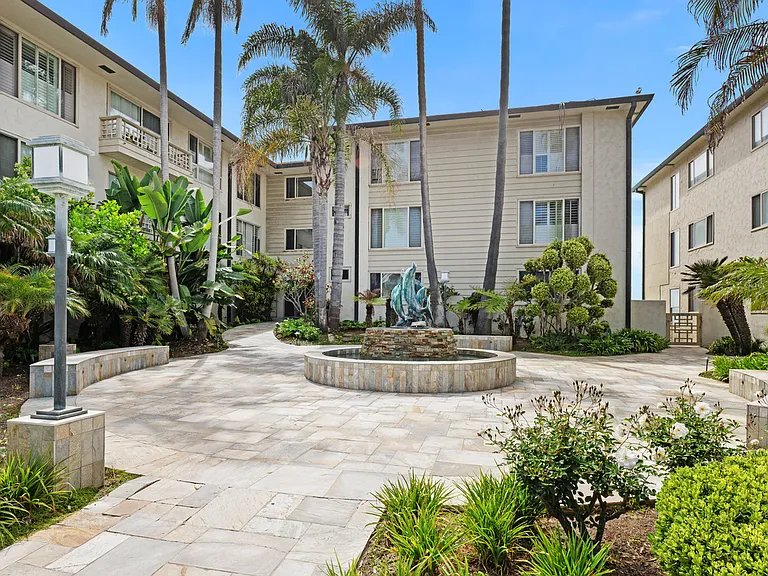 220 Coast Blvd #D — Photo 4