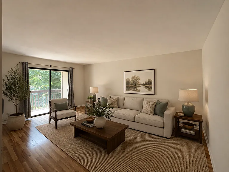 2208 Country Club Dr #26 — Photo 2