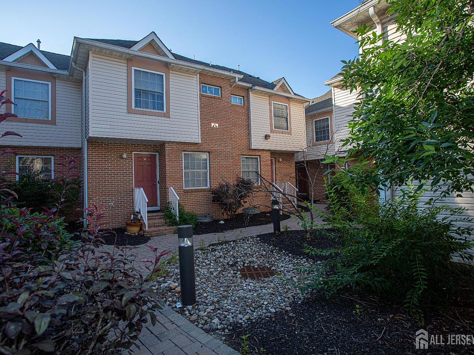 1st image of 124 Adamecs Way