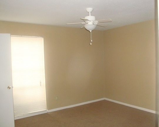 2Bed -1.5Bath Bedroom