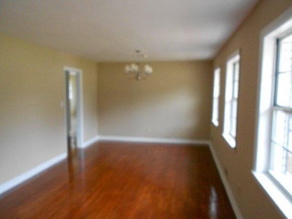 5th image of 1190 Alan Ln