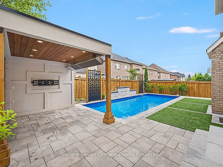 2147 Vineland Cres — Photo 25