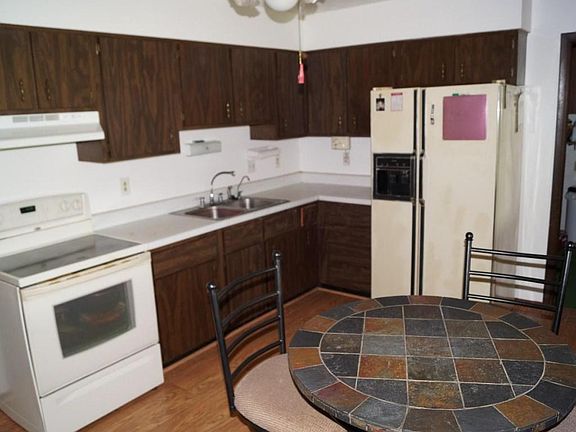 4th image of 15730 Valleyview Dr