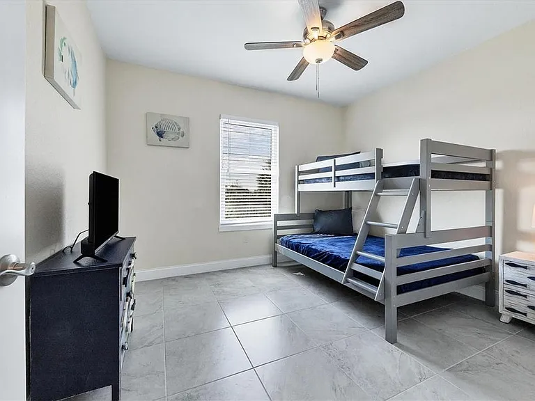 13305 Longville Ave — Photo 21