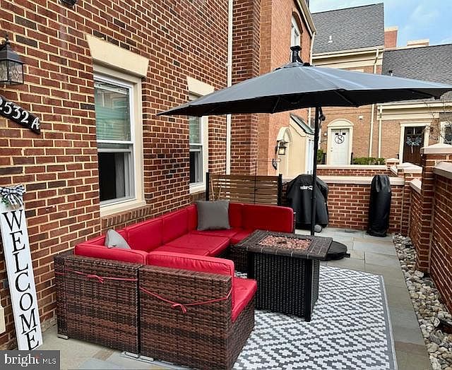 1st image of 2532 Fairfax Dr #3CII