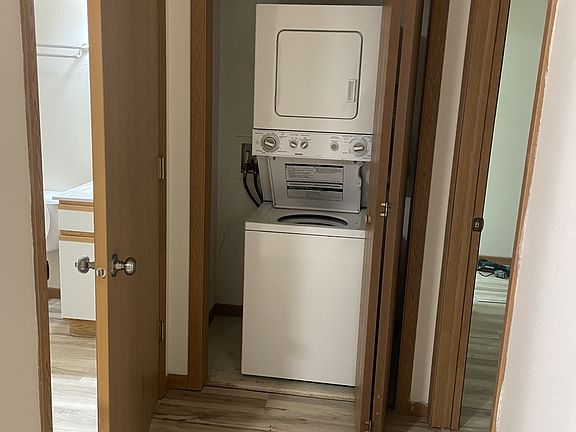 2nd image of 1224 Townline Rd #11