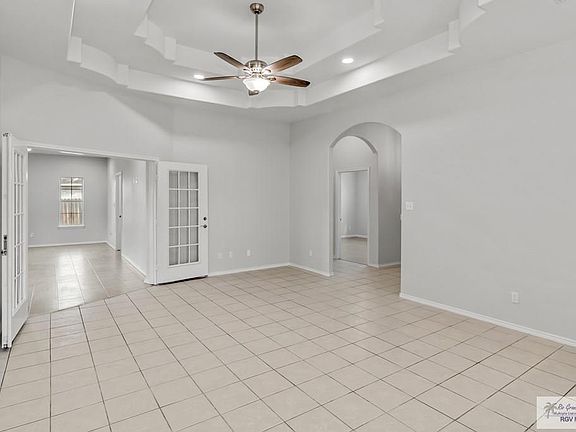 5th image of 184 Freedom Cir