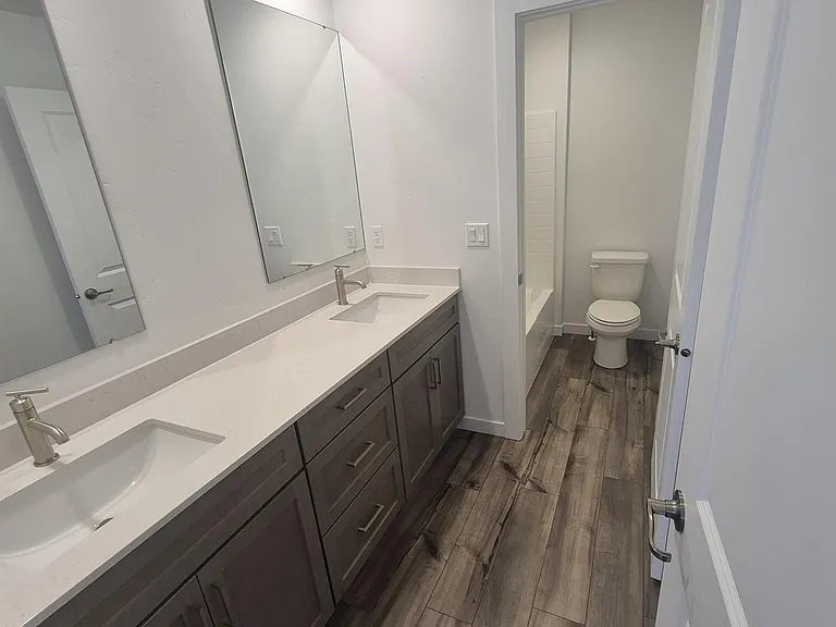 1749 N Big Star Ave — Photo 7