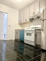 Rented by Apple Exclusive Realty Inc