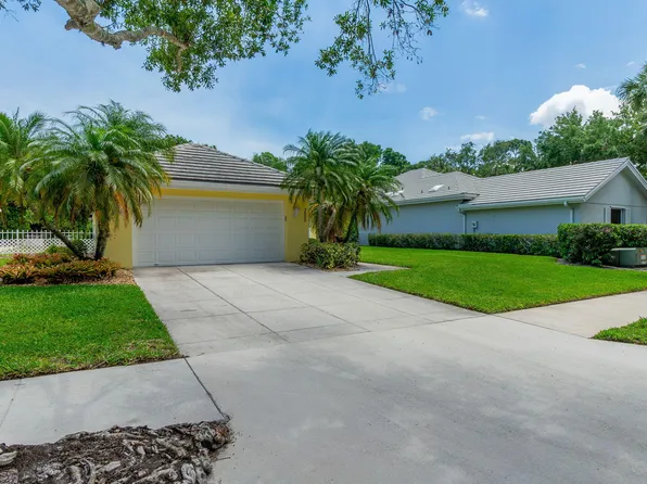 7533 SE Autumn Ln, Hobe Sound, FL 33455