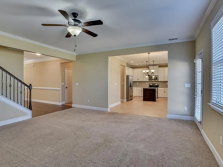 5515 Meghan Ln — Photo 10
