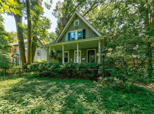 2922 Somerton Rd, Cleveland Heights, OH 44118