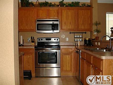 5th image of 1391 Portsmouth Dr