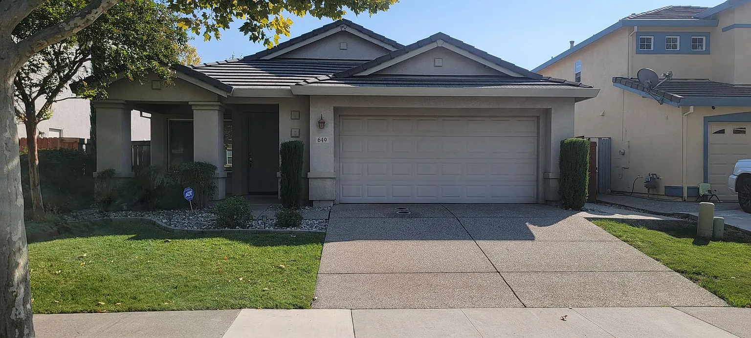 649 Regency Park Cir photo 1