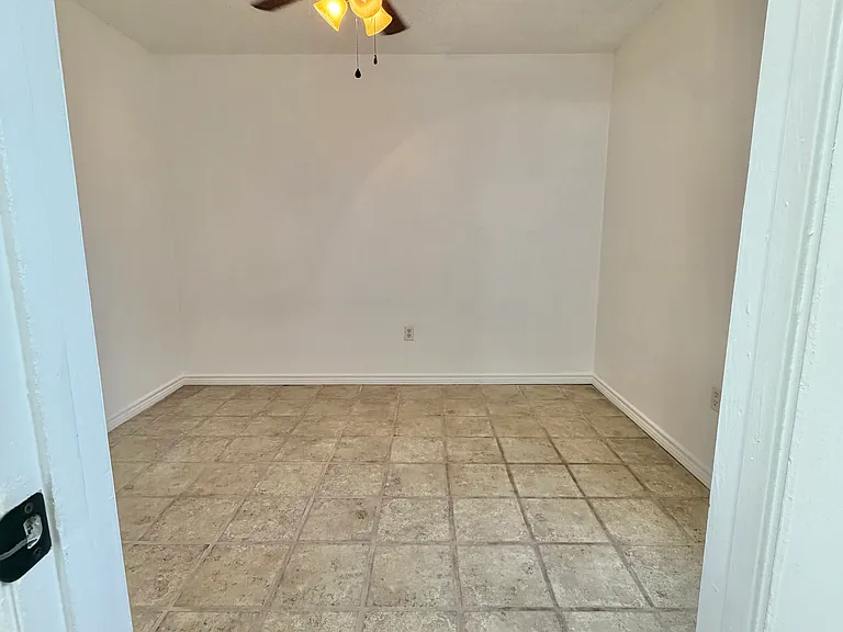 3427 S Garrett St #C — Photo 7