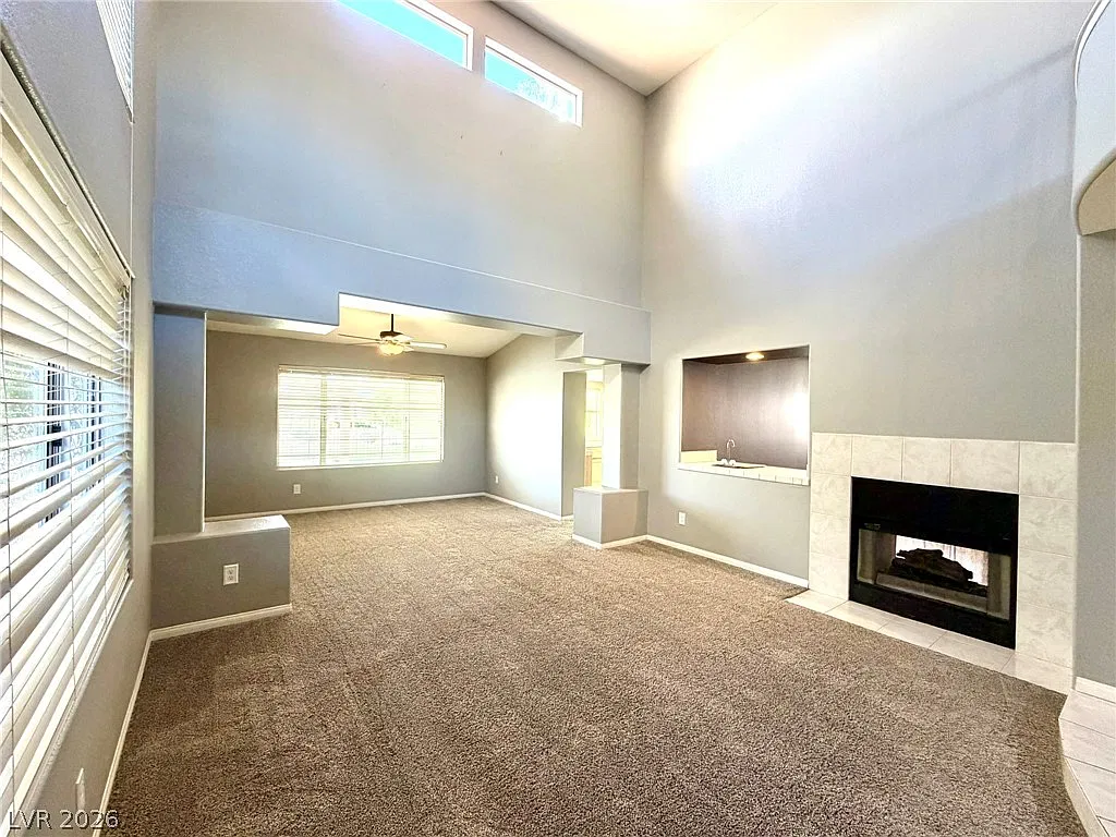 3 bed, 2.5 bath, 2164 sqft, $2,500 — Photo 4