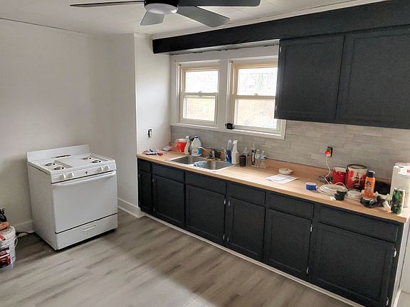 3rd image of 390 Ohio Ave
