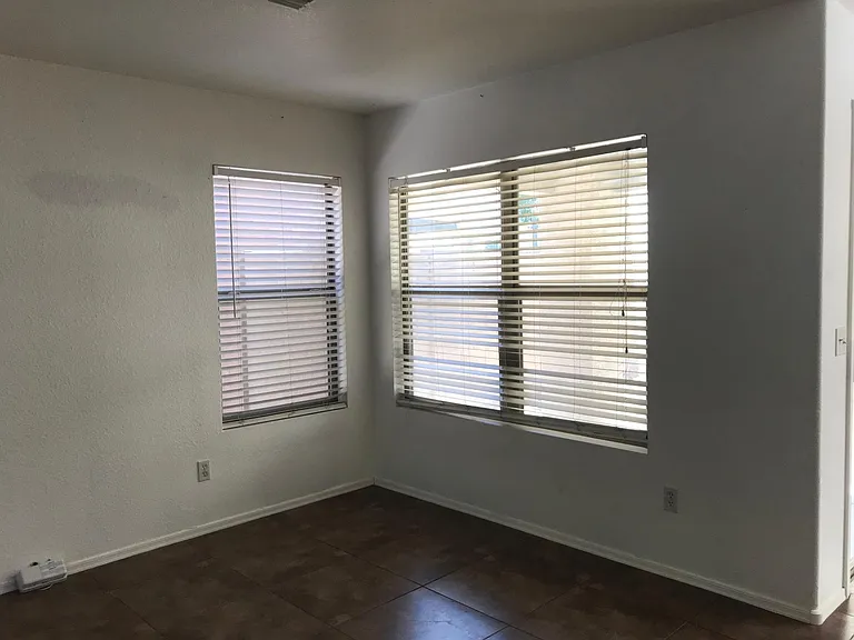 E Deer Valley Rd — Photo 11
