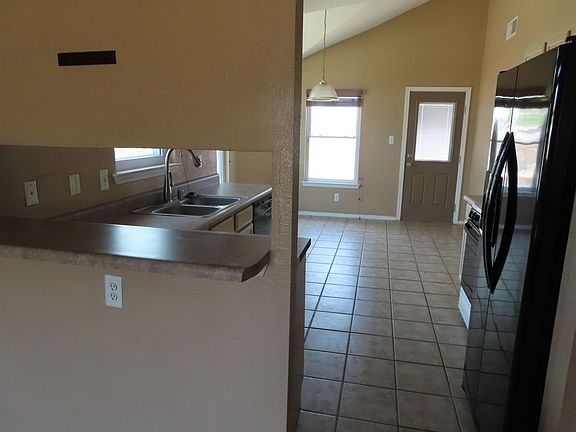 4th image of 12074 Hosea St