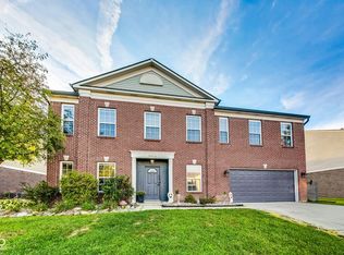 5415 Grassy Bank Dr, Indianapolis, IN 46237