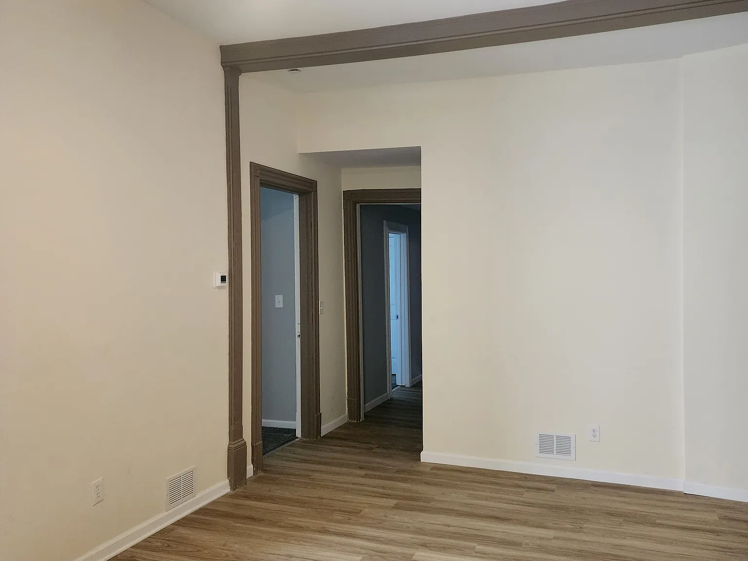 3 bed, 1600 sqft, $1,800 — Photo 3