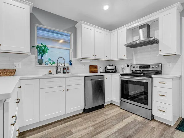 1048 Island Manor Drive, Greenacres, FL 33413