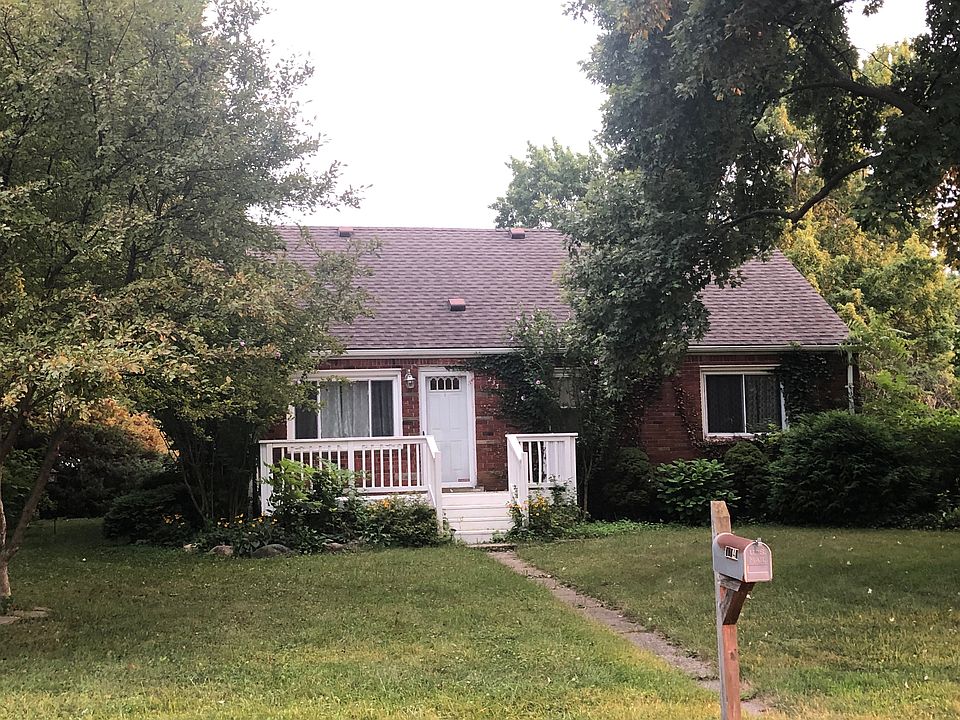 1st image of 23340 Iroquois Dr