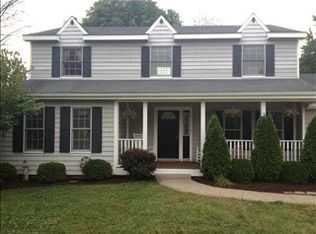 1735 Maple Ln, Dayton, OH 45432