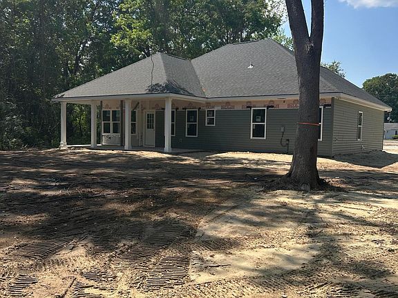 3rd image of 545 Society Rd