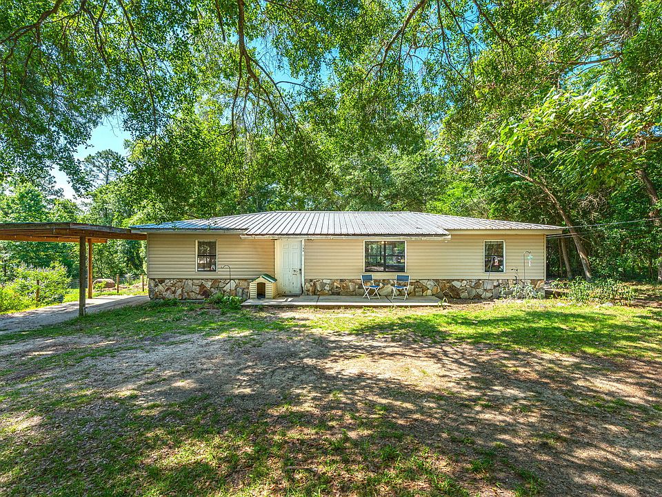 150 Bay St, Defuniak Springs, FL 32435 | Zillow