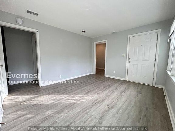 4th image of 1819 Oakmont Dr NW