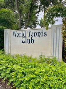 3315 Europa Dr APT 114, Naples, FL, 34105