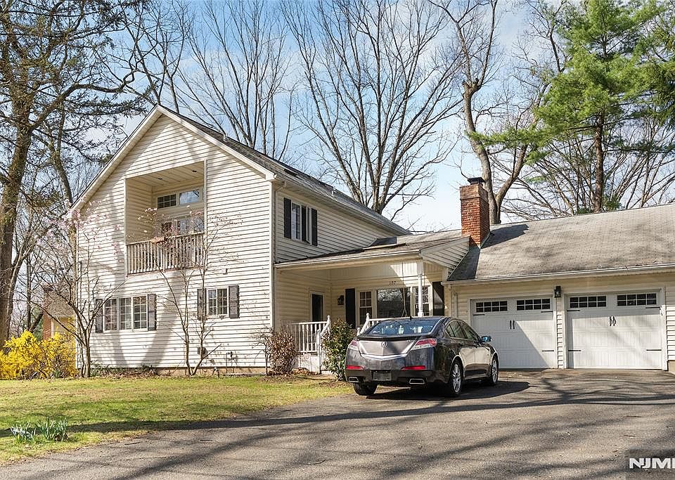 1st image of 107 Buckingham Dr