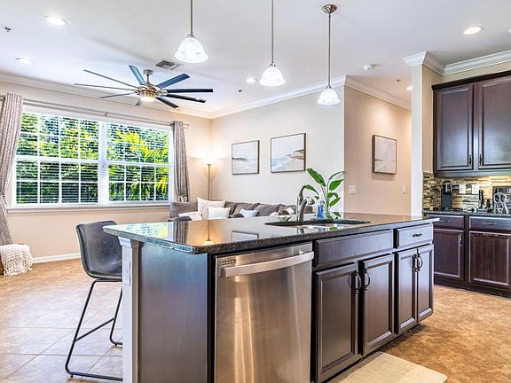 2nd image of 23550 Alamanda Dr Unit 203