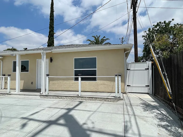7687 Toyon Ave #2 — Photo 3