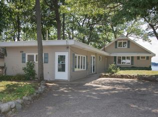 8942 Long Lake Dr E, Scotts, MI 49088