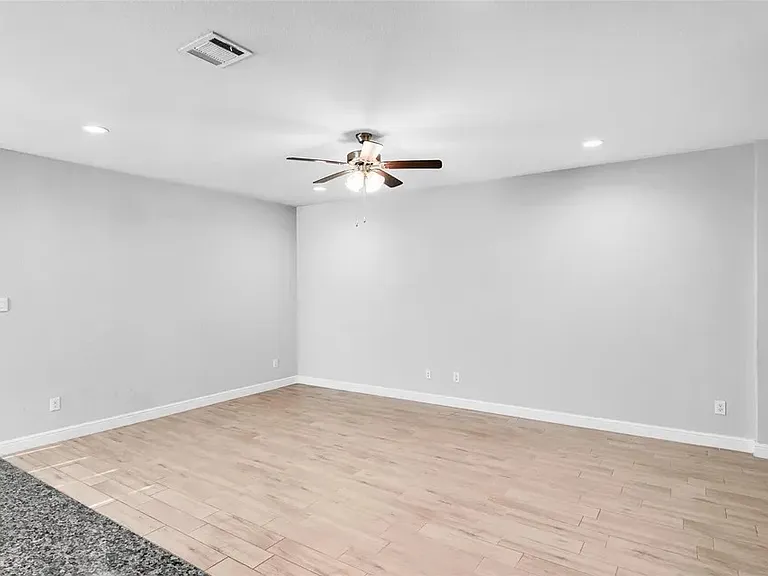 11057 Temple Gardens Trl — Photo 16