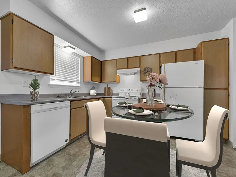 Penn Station Apartments — Photo 45