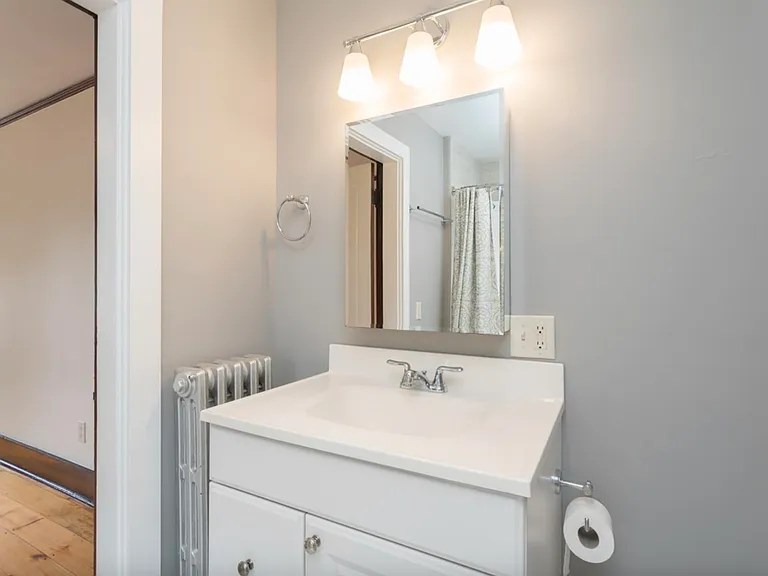 19 Blossom St — Photo 14